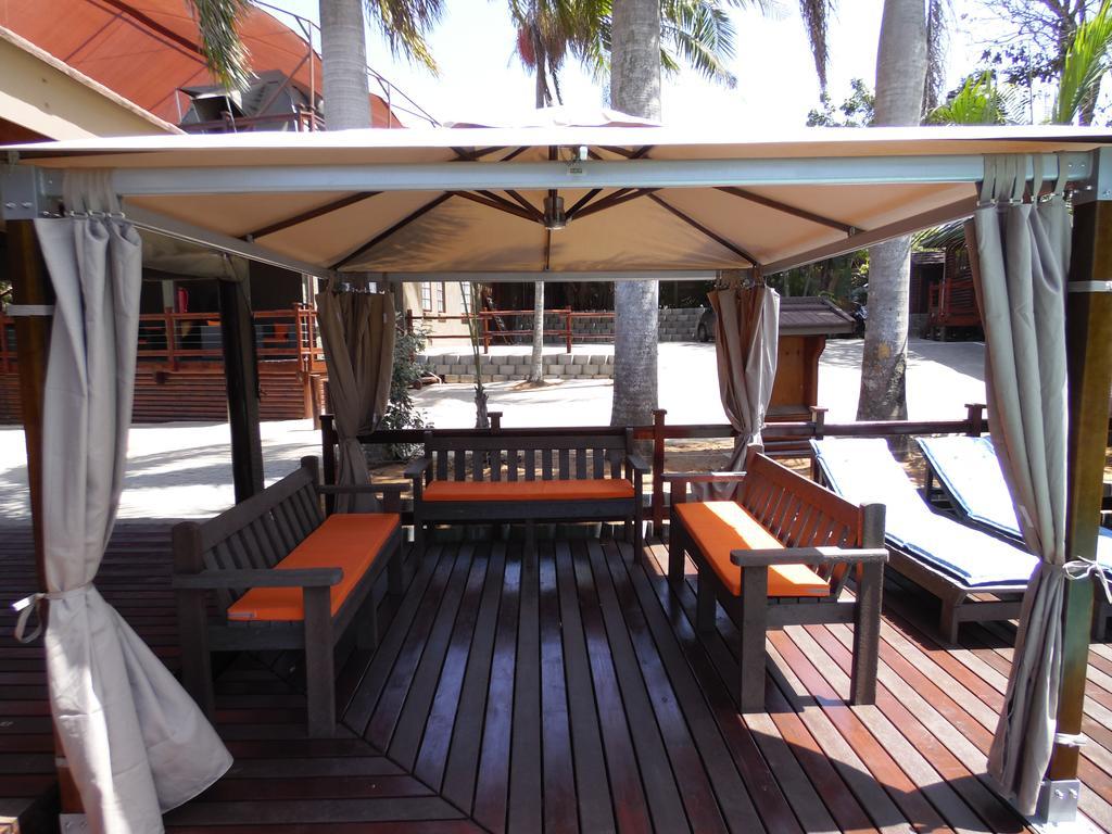 Urban Glamping Tranquil International Backpacking Village เซนต์ลูเซีย ภายนอก รูปภาพ