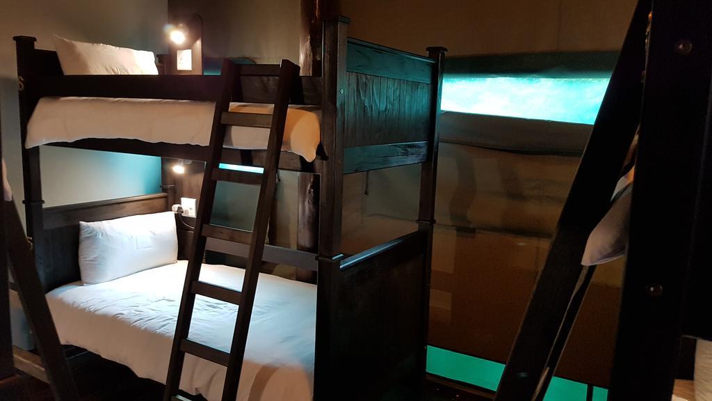 Urban Glamping Tranquil International Backpacking Village เซนต์ลูเซีย ภายนอก รูปภาพ